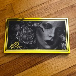Kat Von D eyeshadow palette